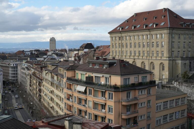 Tendances du marché immobilier suisse en 2025 : à quoi les investisseurs doivent-ils s’attendre ?